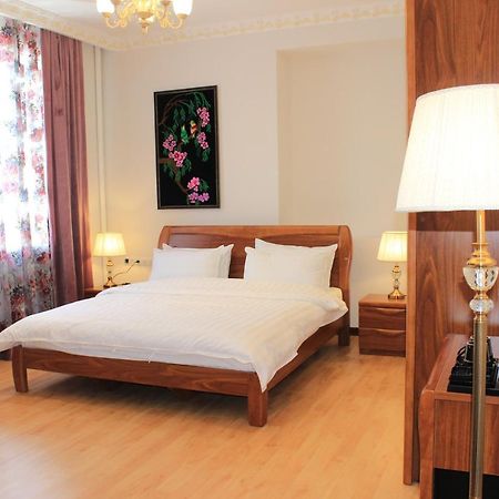 Kok-Art Hotel Jalal-Abad 外观 照片