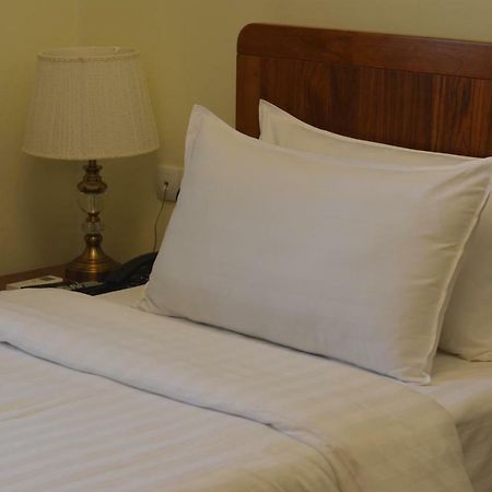 Kok-Art Hotel Jalal-Abad 外观 照片