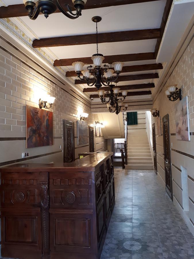 Kok-Art Hotel Jalal-Abad 外观 照片