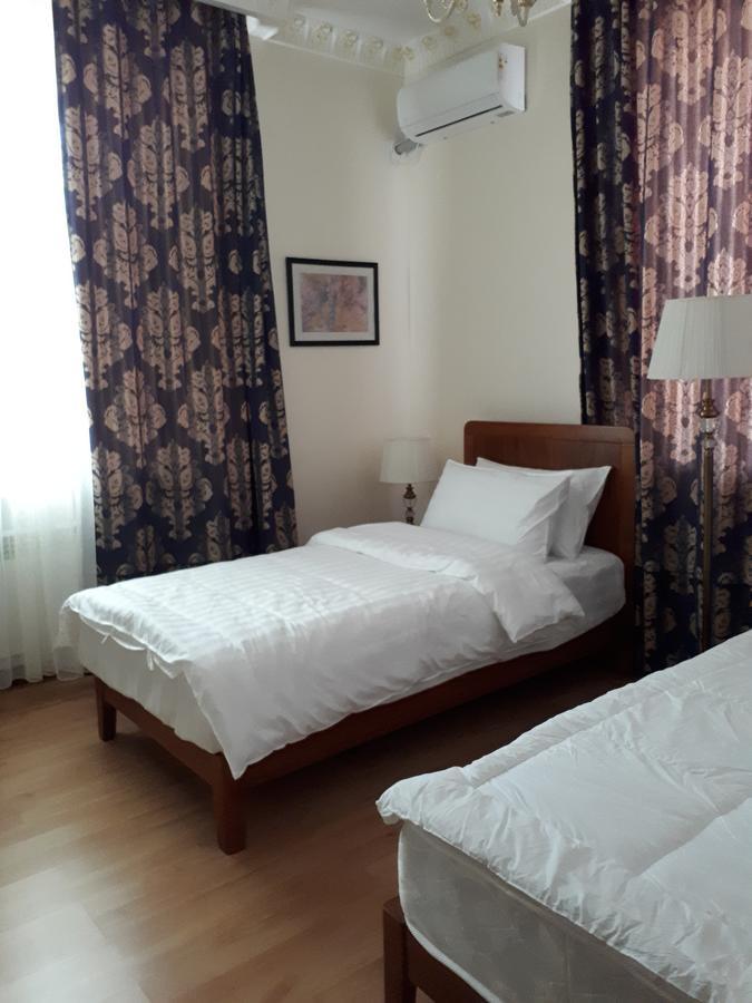 Kok-Art Hotel Jalal-Abad 外观 照片