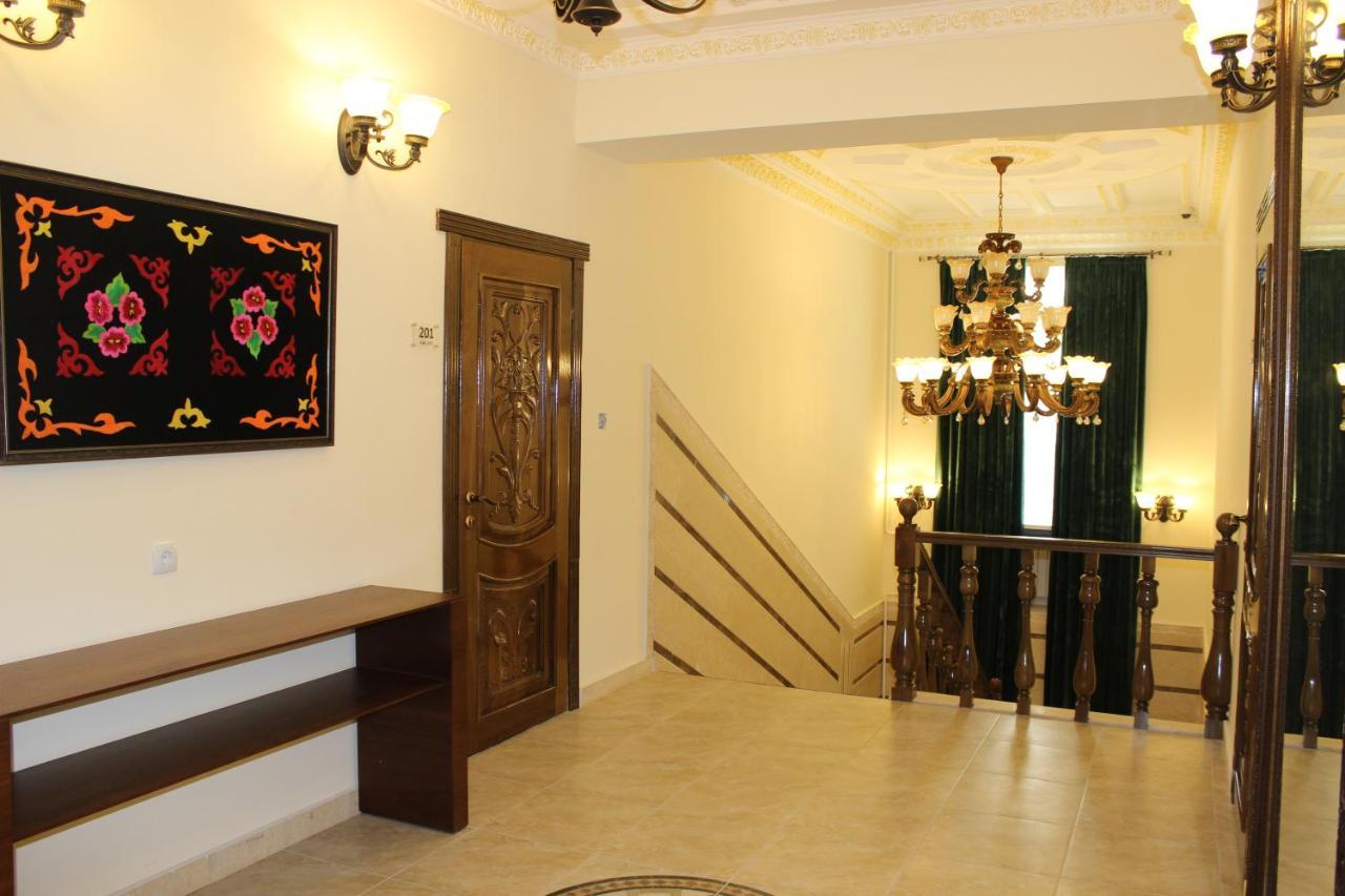 Kok-Art Hotel Jalal-Abad 外观 照片