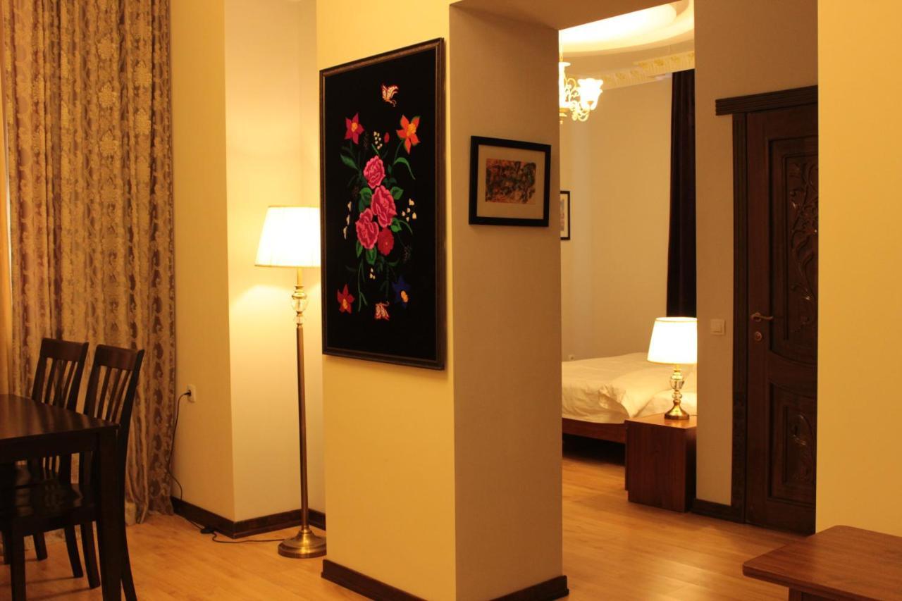 Kok-Art Hotel Jalal-Abad 外观 照片