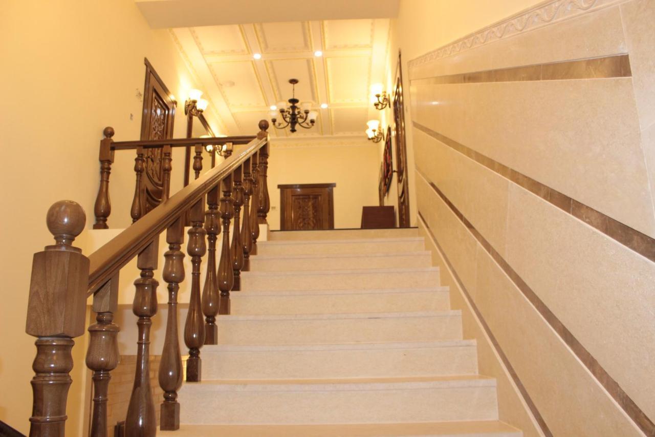 Kok-Art Hotel Jalal-Abad 外观 照片