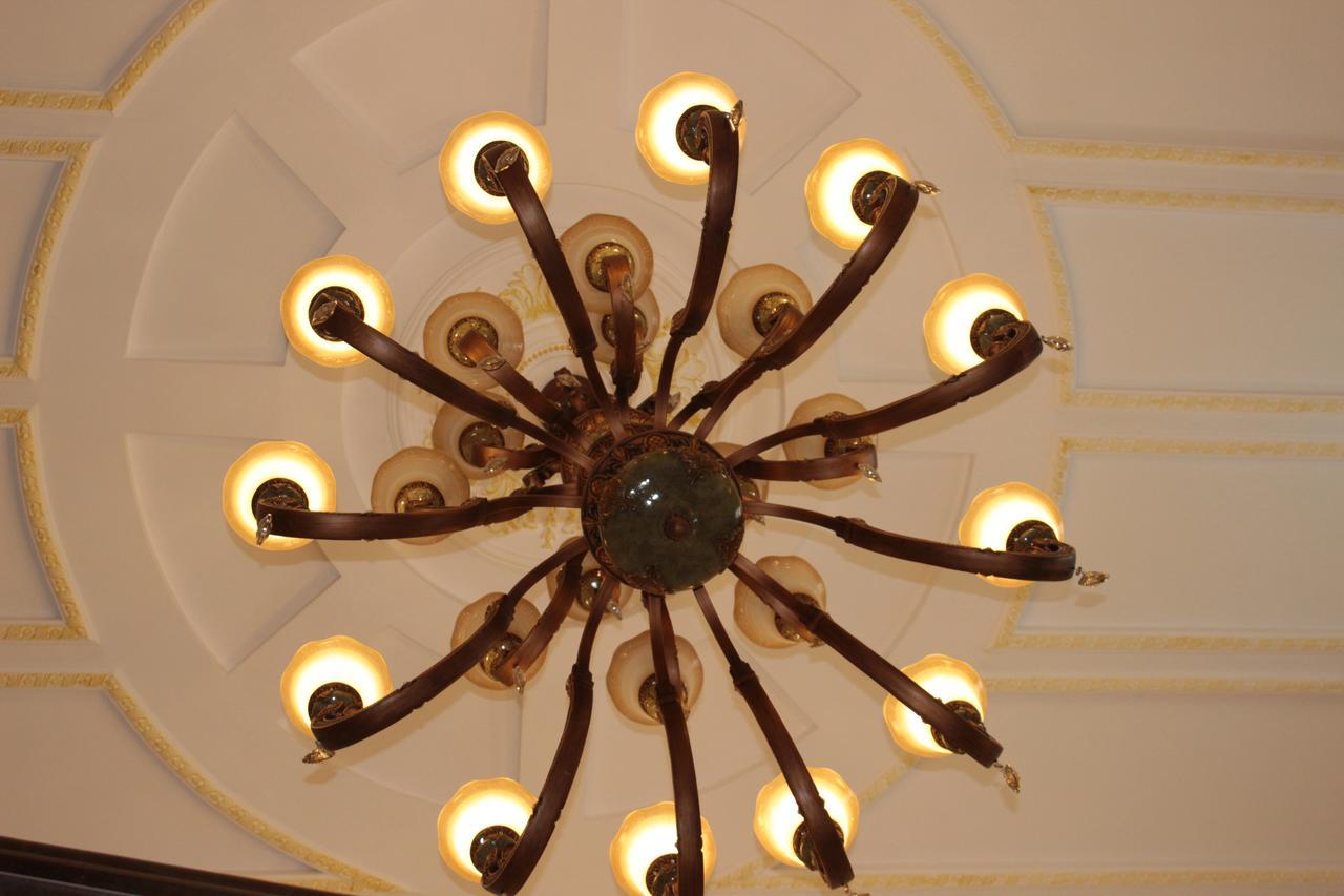 Kok-Art Hotel Jalal-Abad 外观 照片